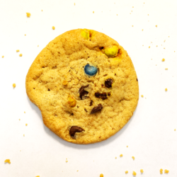 Traditional m&m cookie